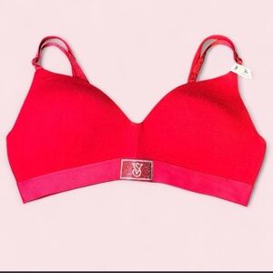 Victoria's Secret Sexy Red Lightly Lined Wireless T-Shirt Bra Sparkly 36C NWOT